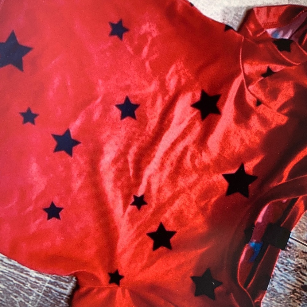 Great patriotic piece sleeve star shirt